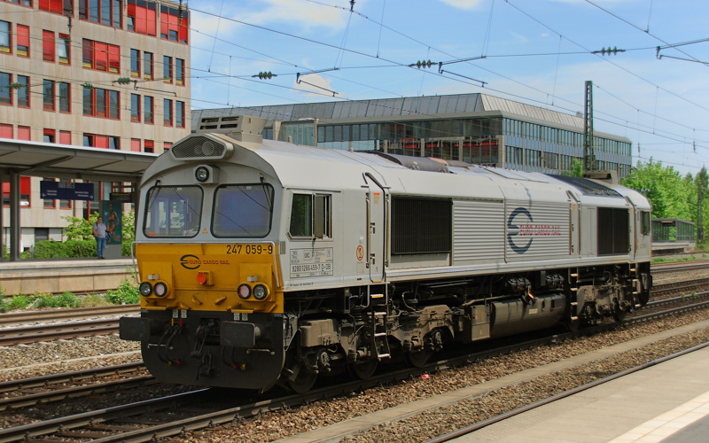 247 059-9, Euro Cargo Rail, aufgenommen am 11.05.12, bei einer Solodurchfahrt am Heimeranplatz.