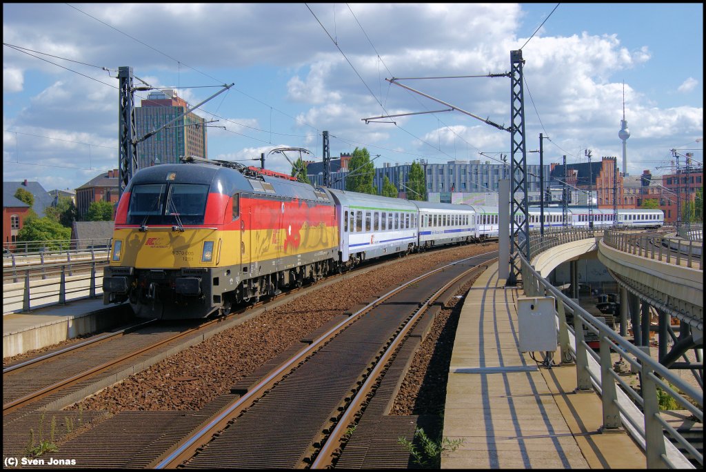 370 005-8 (PKP Intercity)  Deutschland  in Berlin-Hbf am 27.8.2012.