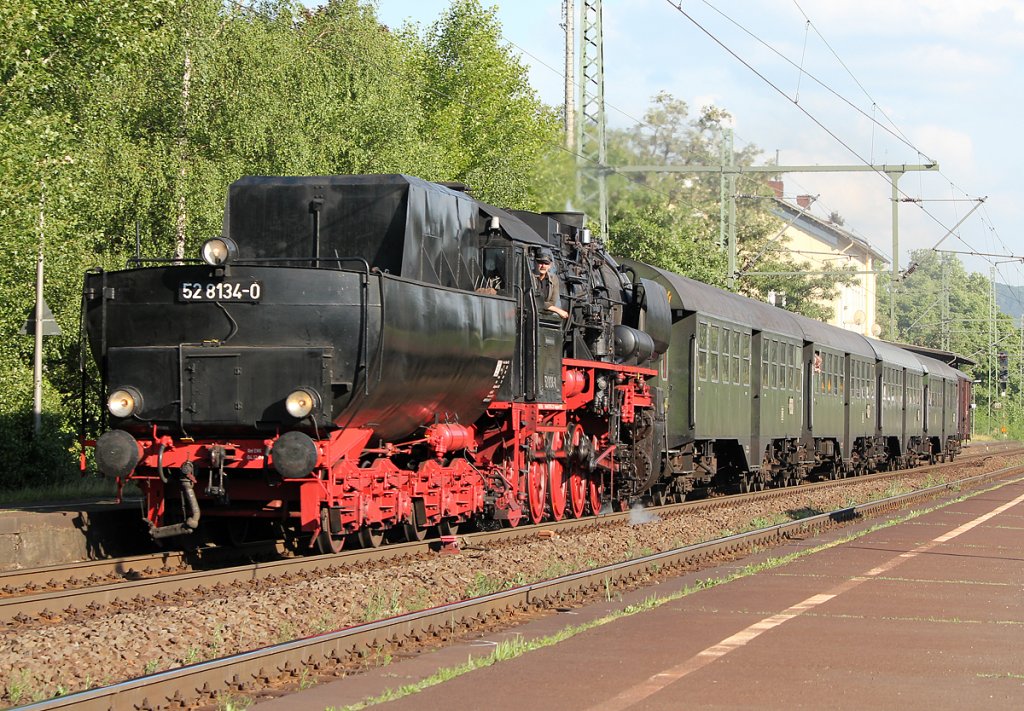 52 8134-0 der Eisenbahnfreunde Betzdorf in Bonn Oberkassel am 14.05.2011