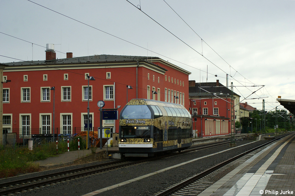 670 004-0  Frst Franz  mit dem DWE81187 nach Wrlitz am 07.07.2012 in Dessau.