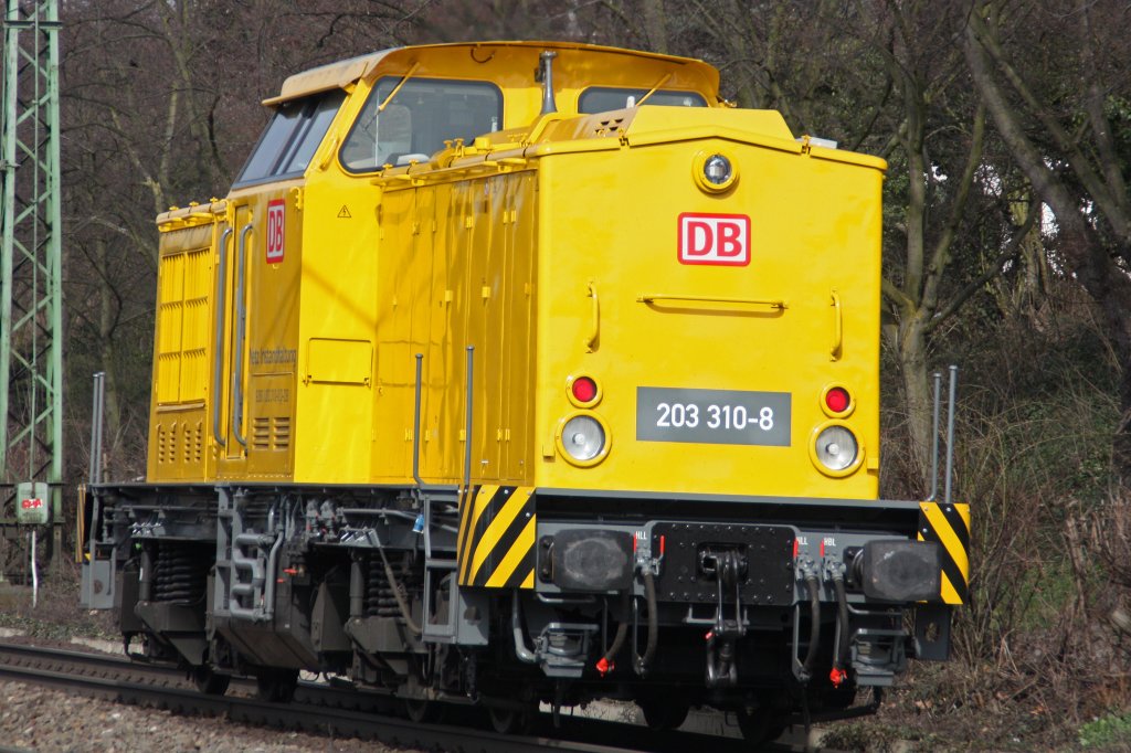DB Netz 203 310 am 12.3.11 als Lz in Bonn-Oberkassel