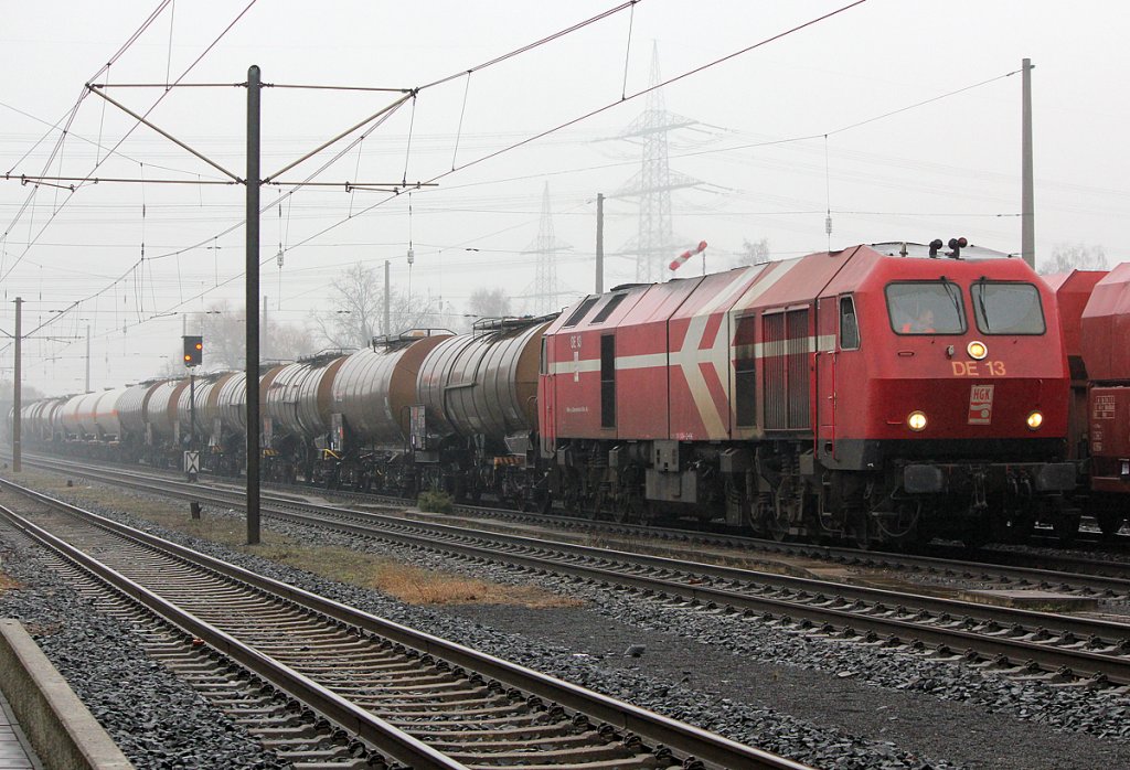 DE13 der HGK bei der Ankunft mit Kesselzug in Brhl Vochem am 24.02.2011
