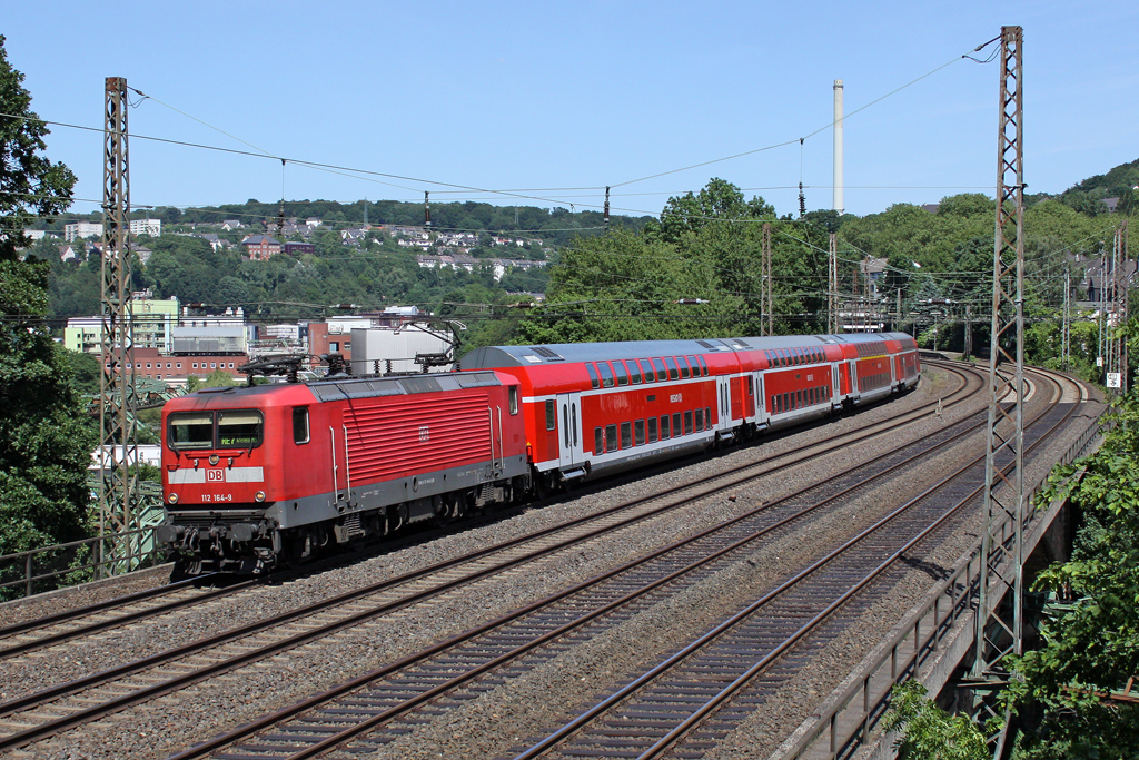Die 112 164-9 in Wuppertal Sonnborn am 16,06,10