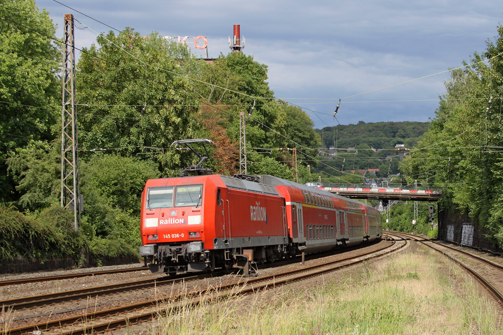 Die 145 036-0 in Wuppertal Sonnborn am 10,06,11