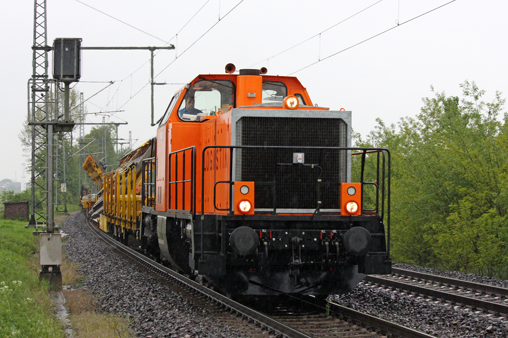 Die 214 009-3 von BBL Logistik GmbH in Porz Wahn am 06,05,10