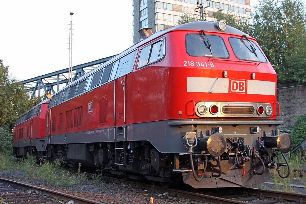 Die 218 341-6 abgestellt in Hamburg , am 26.08.09