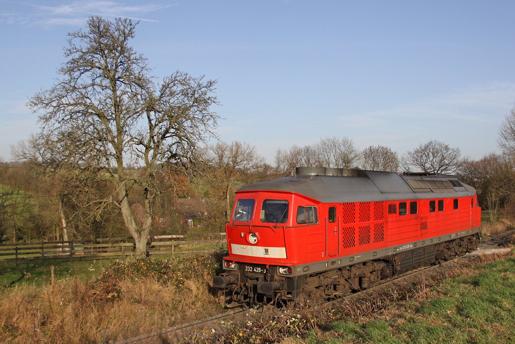 Die 232 428-3 bei der Einfahrt in Wülfrath Flandersbach , am 20,11,09