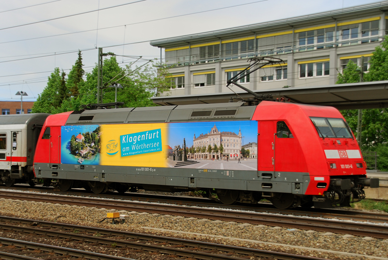 Die  Klagenfurt , 101 001-6, aufgenommen am 11.05.12, bei der Durchfahrt durch den Heimeranplatz.
