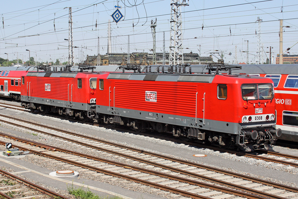 Die MEG 603 und 601 (143 851-4 u. 143 179-0) in Halle (Saale) am 09,07,10