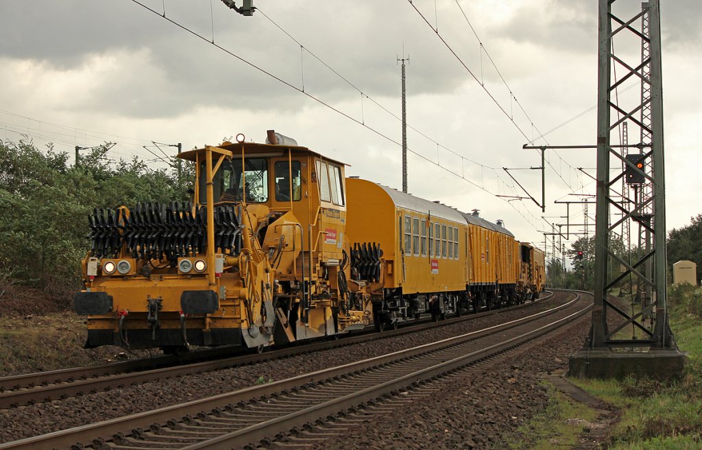 Ein DBG Gleisbauzug in Porz Wahn am 07.10.2011