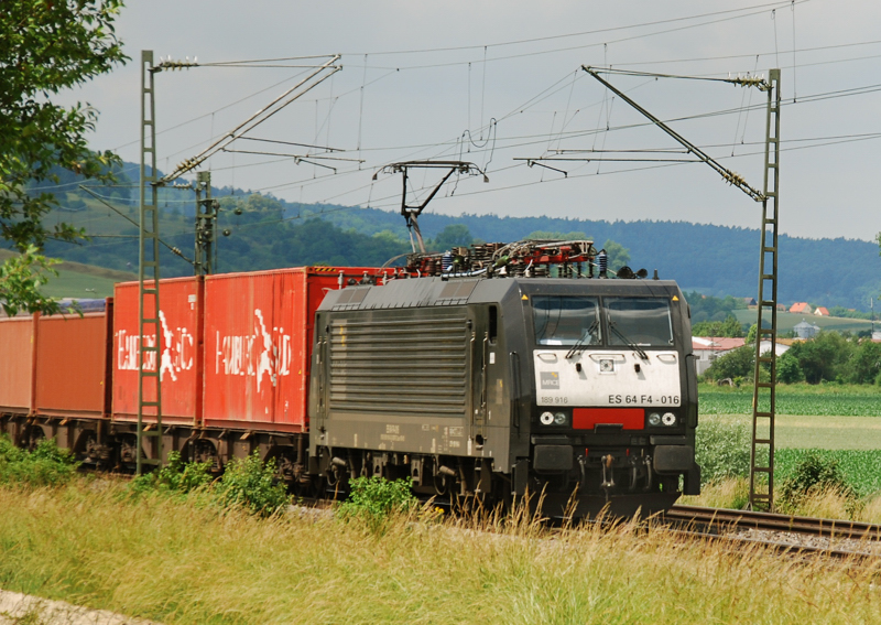 ES 64 F4-016, aufgenommen am 21.06.12, bei Treuchtlingen.