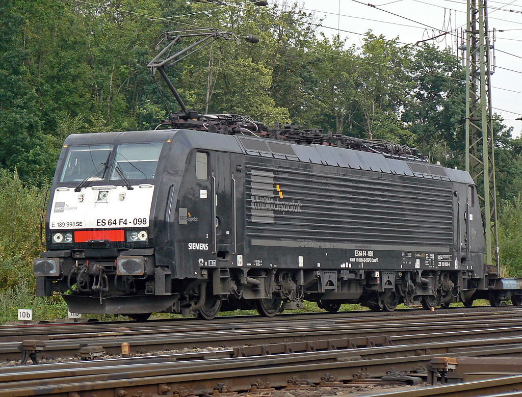 ES 64 F4 098 / E189 998SE in Gremberg am 29.06.2010 