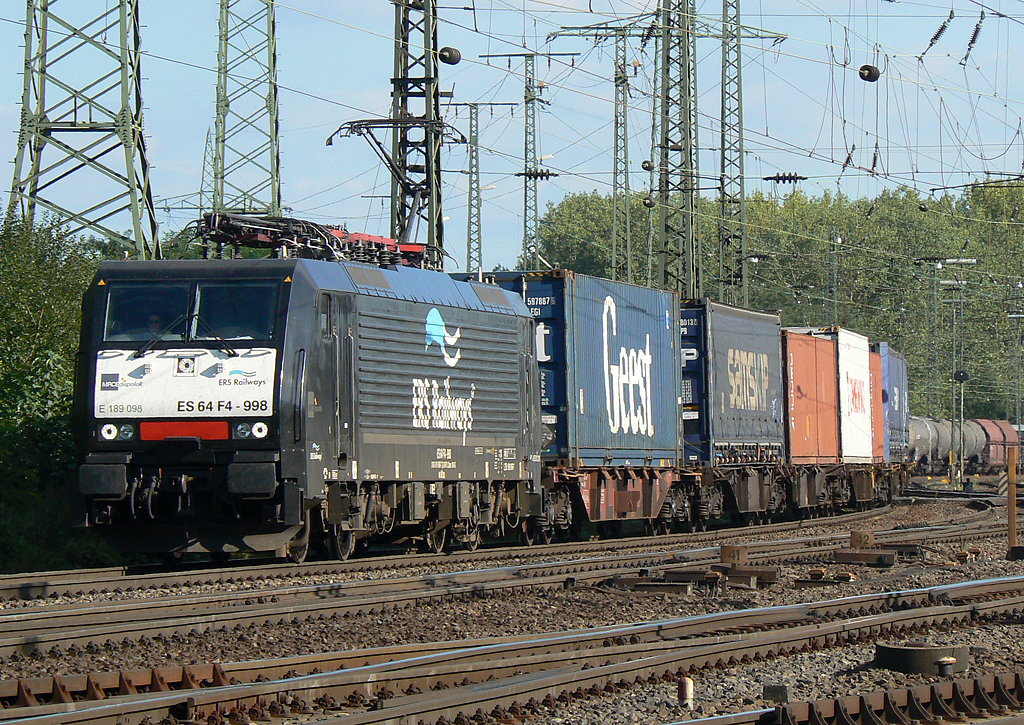 ES 64 F4 998 / E189 098 in Gremberg am 21.09.2010