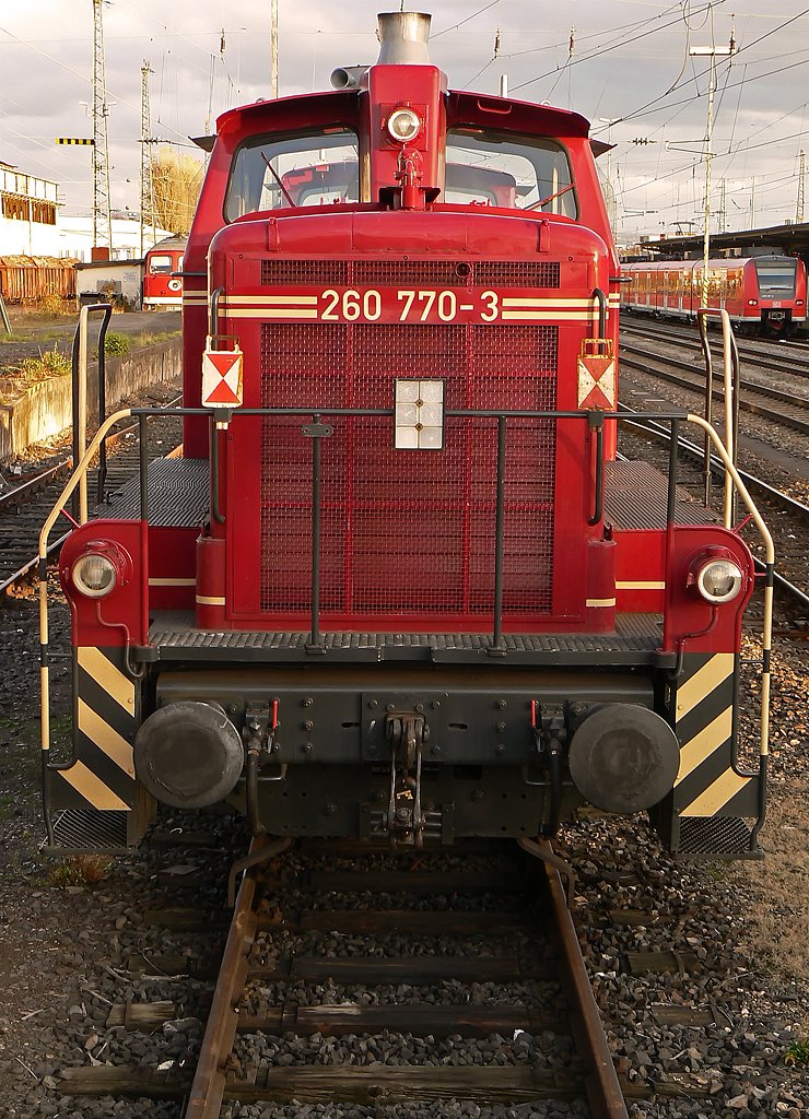 Frontalansicht der 260 770-3 in Neuwied (Nov.09)
