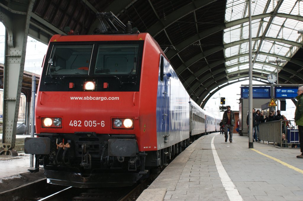 Kurzfristig war vor den Eurobahn Ersatzzügen zwei Tage eine SBB Cargo Lok im Einsatz. So kam sie auch am 27.02.2010 nach Hagen.