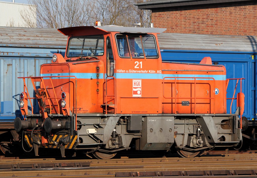 Lok 21 der HGK beim rangieren im Werk Vochem am 20.02.2011