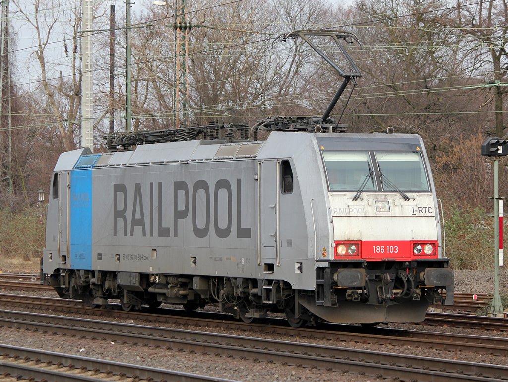 RAILPOOL´s E186 103 Lz in Köln West am 05.03.2011