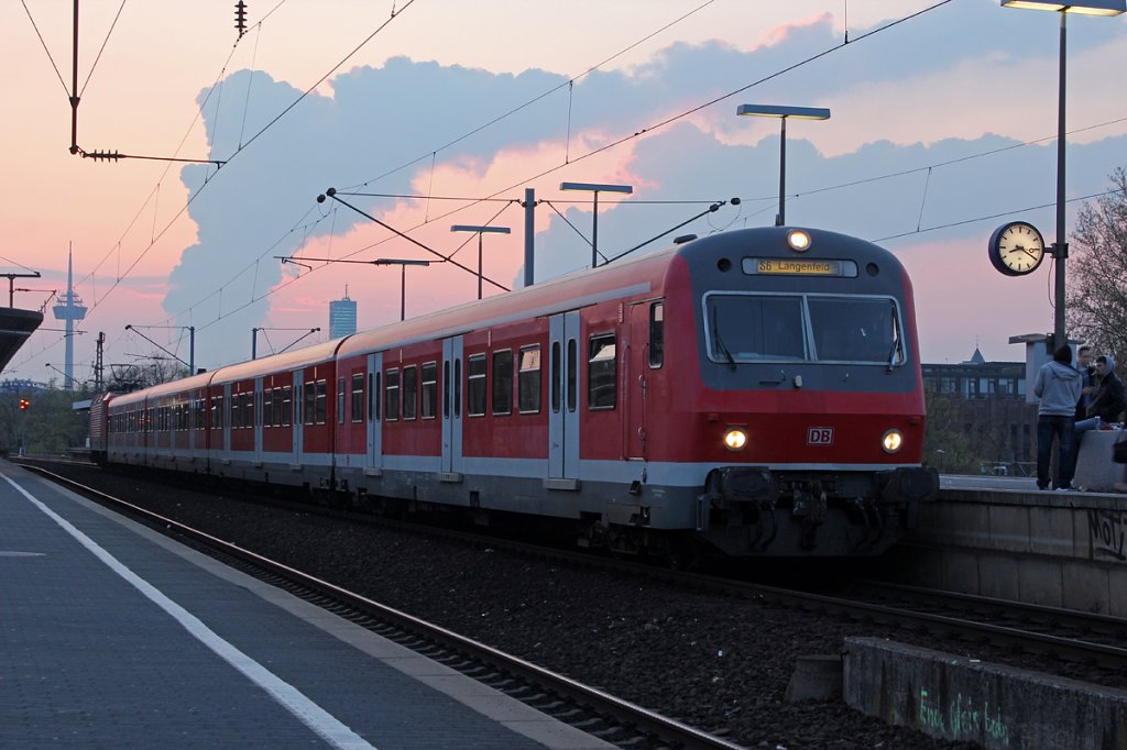 S-Bahn Impression aus Kln Messe/Deutz am 13.04.2012