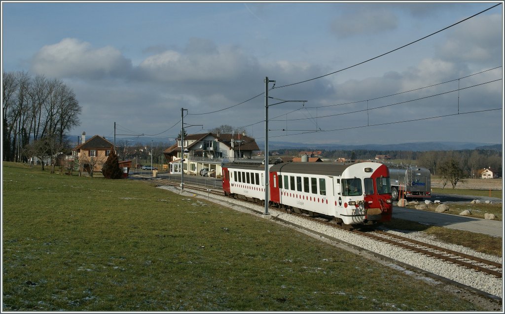 TPF (ex GFM) Regionalzug zwischen Palzieux und Chtel St-Denis.
12. Jan. 2013