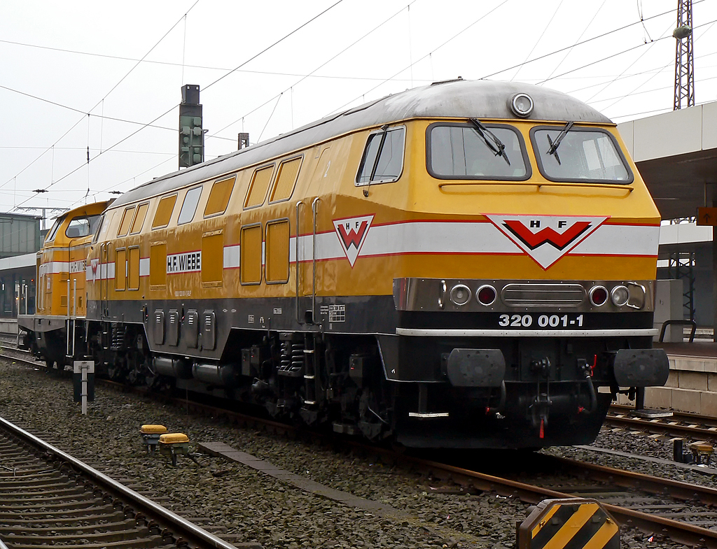 V320 001-1 der Fa. Wiebe in Duisburg am 08.05.2010