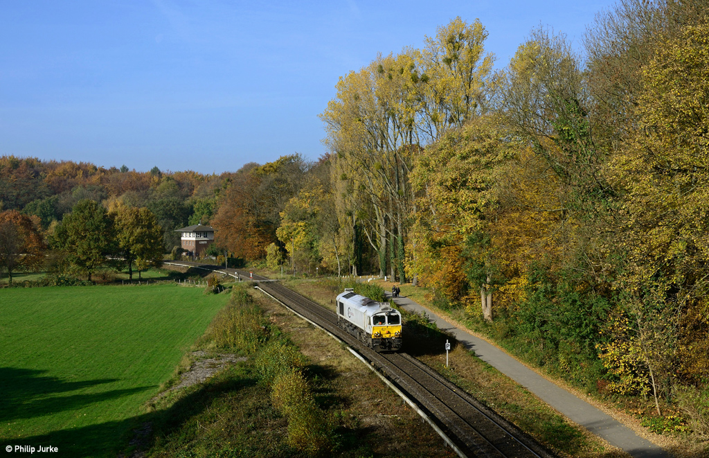 266 029-0 als T 67669 (Oberhausen-Osterfeld - Flandersbach) am 01.11.2015 bei Ratingen-Tiefenbroich.
