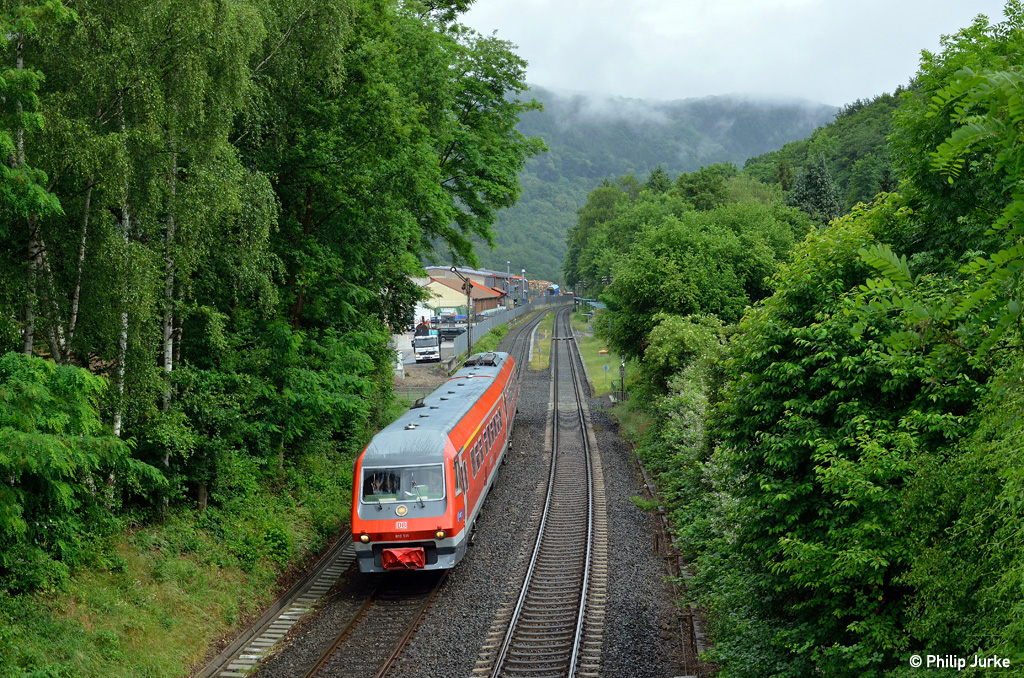 610 011-8 als DBM 91515 (Limburg(Lahn) - Koblenz-Lützel) am 13.06.2015 bei Friedrichssegen.
