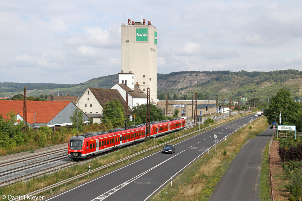 Der 440 318 und 440 815-9 in Karlstadt am 20.08.2013