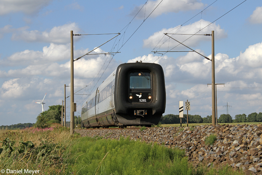 Der DSB IC3 5281 bei Quarnstedt am 31.07.2013 