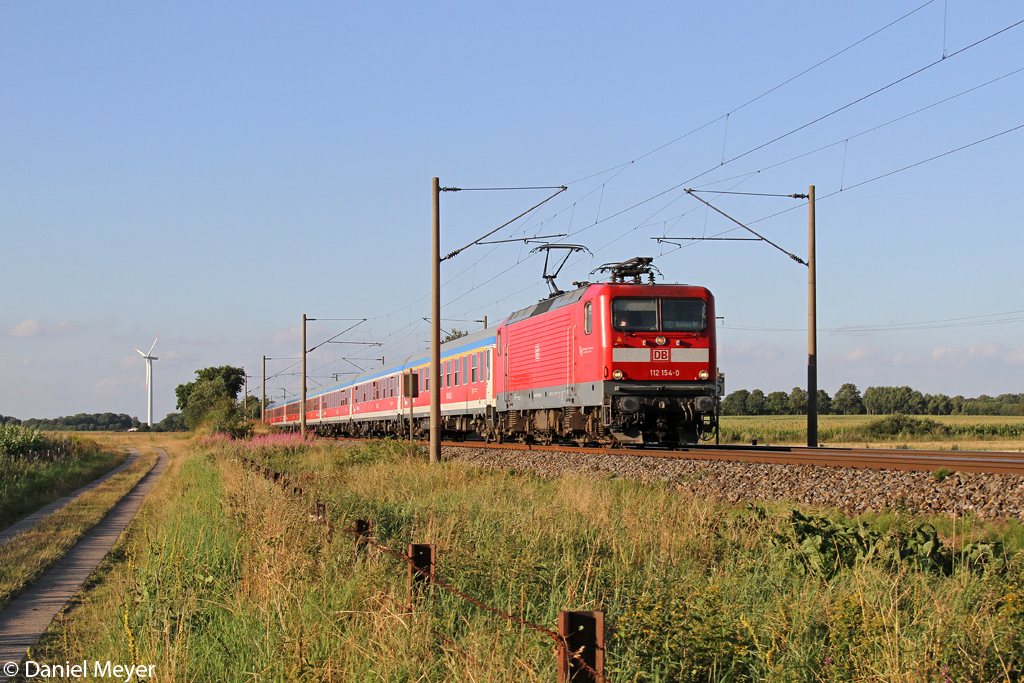 Die 112 154-0 bei Quarnstedt am 31.07.2013