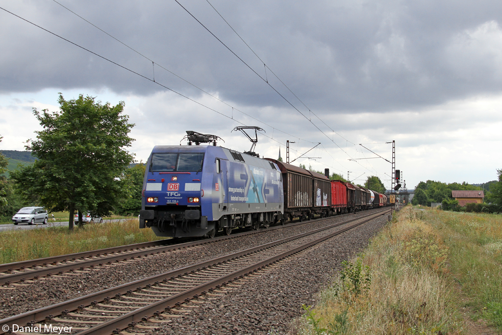 Die 152 138-4 in Thngersheim am 20.08.2013