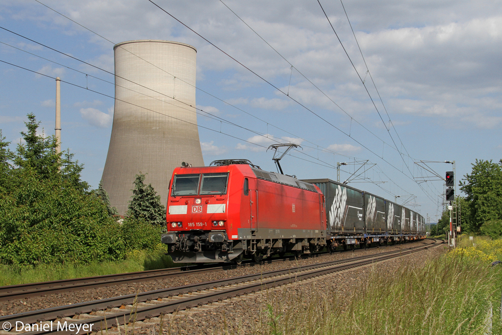Die 185 159-1 in Weißenthurm am 06.06.2013