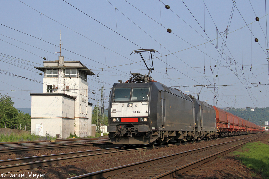 Die 185 554-3 und 185 572-5 in Koblenz Lützel am 11.06.2013