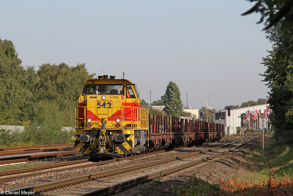 Die E&H 542 in Duisburg Wanheim am 02.10.2013