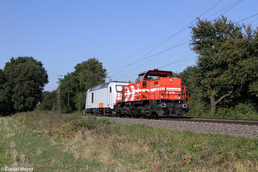 Die HGK DE76 mit der 285 102 in Ratingen Lintorf am 27.09.2013  