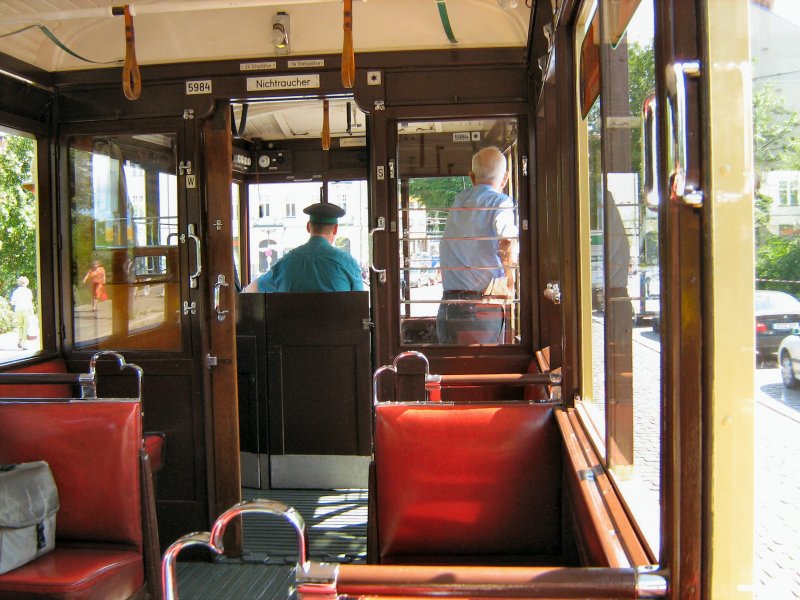 Innenansicht Tw 5984 mit Fahrer, Themenfahrt 2007