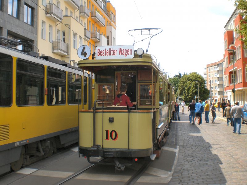 Pause in der Wendeschleife M13 (Warschauer Str.) - Berlin Juli 2009