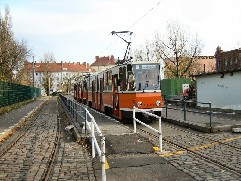 Schleife Eberswalder Strasse mit KT4D-Museumstraktion am 9. 11. 2008