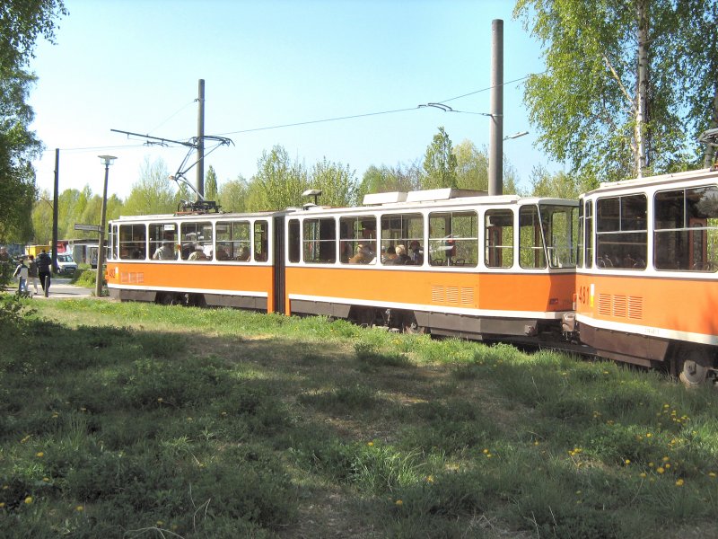 TATA-Zug KT4D in der Schleife Rosenthal Nord, 19. 4. 2009