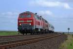 218 376-2 und 218 xxx-x ziehen am 5.8.11 IC 2314 Köln-Westerland vom Hindenburgdamm runter