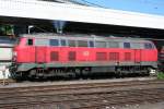 Die 218 414-1 lsst am 05.06.2010 rauchend ihren Diesel in Koblenz HBF an
