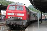 Die 218 151-9 stand mit in besseren Zeiten mit RE12 von Kln Messe/Deutz nach Trier in Gerolstein am 12.08.2009 Gute alte Zeiten!
