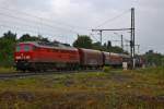 Am 9.8.11 zieht 232 709-5 einen Gterzug ber die Hamburger Gterumgehung durch den Stadtteil Heimfeld
