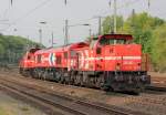 MaK DE 1002/265061/de82-der-hgk-mit-einem-kurzen DE82 der HGK mit einem kurzen Lokzug in Köln West am 03.05.2013