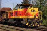 Die 545 der E&H auf dem Weg durch Lintorf am 18.04.2011