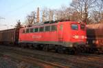 DB Cargo 140 036-5 bei der Durchfahrt in Ratingen Lintorf am 28.01.2011