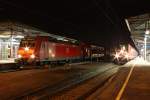 146 111-0 mit dem RE nach Basel und 146 112-8 mit dem RE aus Karlsruhe am 06.01.13 in Offenburg