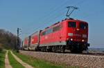 151 056 ist mit einem KLV-Zug unterwegs.
Aufgenommen in Paindorf am 09.04.2011.