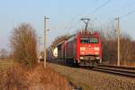 152 133-5 und 155 127-4 (kalt) mit einem Gterzug Richtung Sden am 11.02.13 bei Arpsdorf