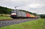 182 563 mit Containerzug am 08.08.12 in Karlstadt.