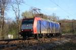 Schattenspiele in der Morgensonne auf der 185-CL 003 in Duisburg Neudorf am 02.04.2011